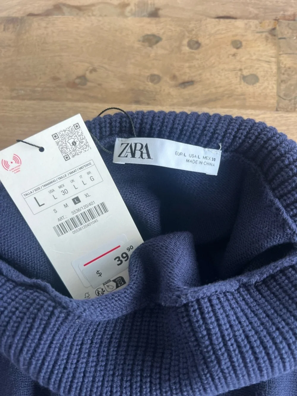 Zara Sleeveless High Turtleneck Sweater Vest in Dark Navy - Picture 4 of 4